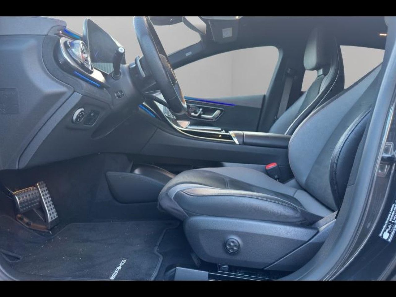 Photo du v&eacute;hicule 12 / 18