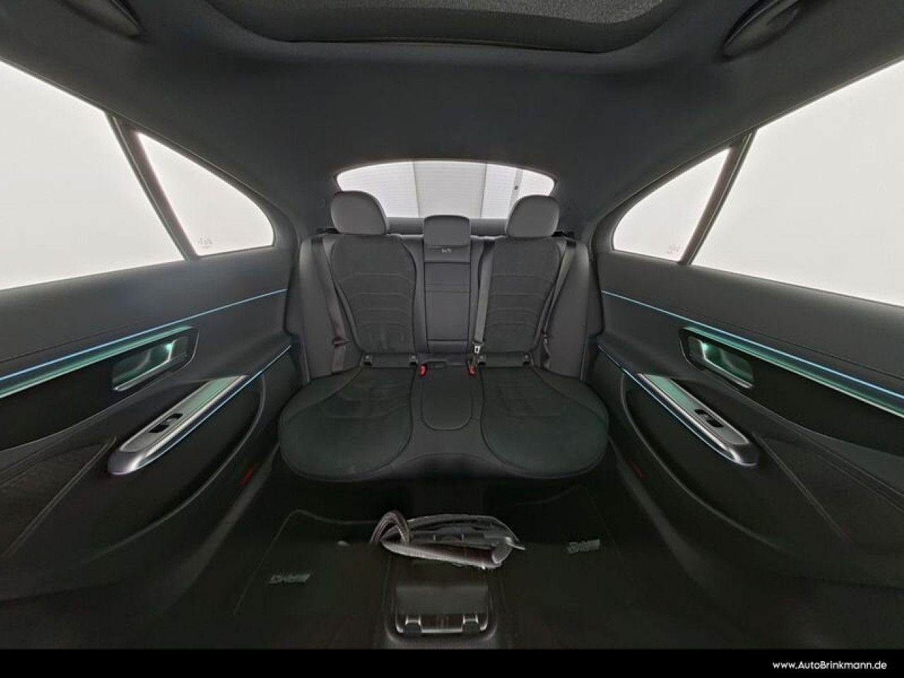 Mercedes-Benz E-Klasse – Bild 8