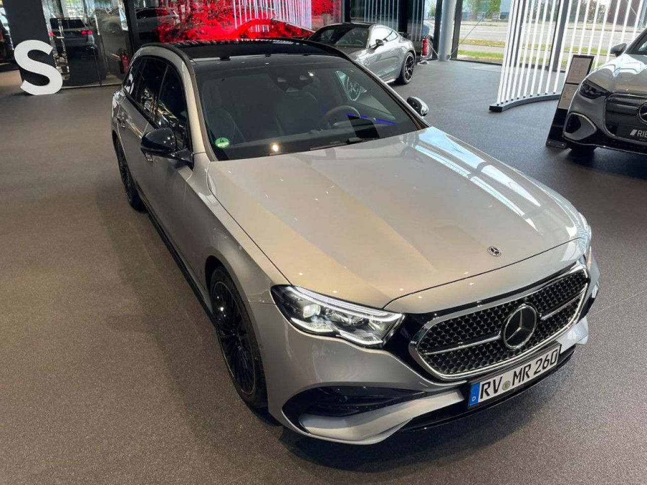 Mercedes-Benz E-Klasse – Bild 8