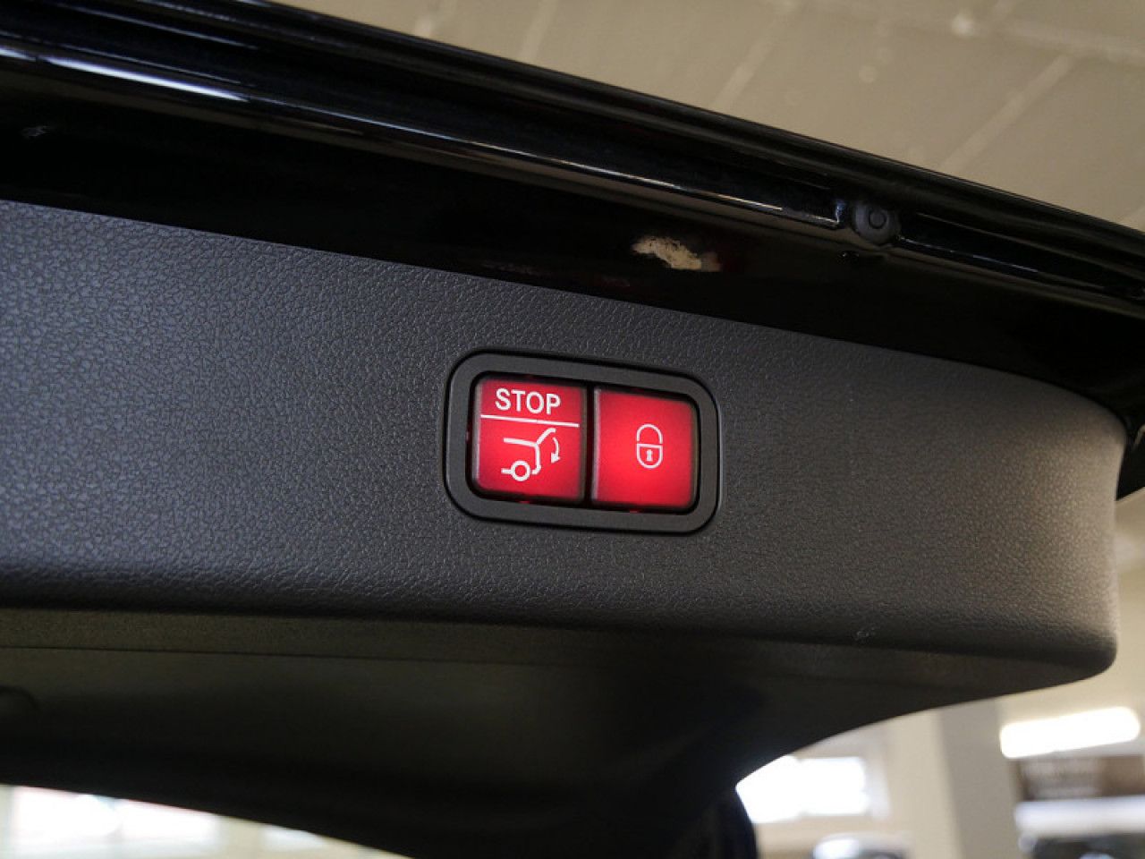 Mercedes-Benz E-Klasse – Bild 12