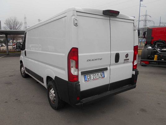 Vehicle image 7 / 10