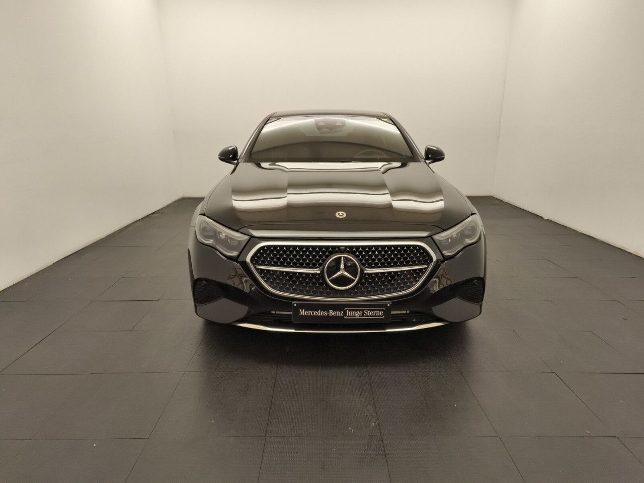 Mercedes-Benz E-Klasse – Bild 2