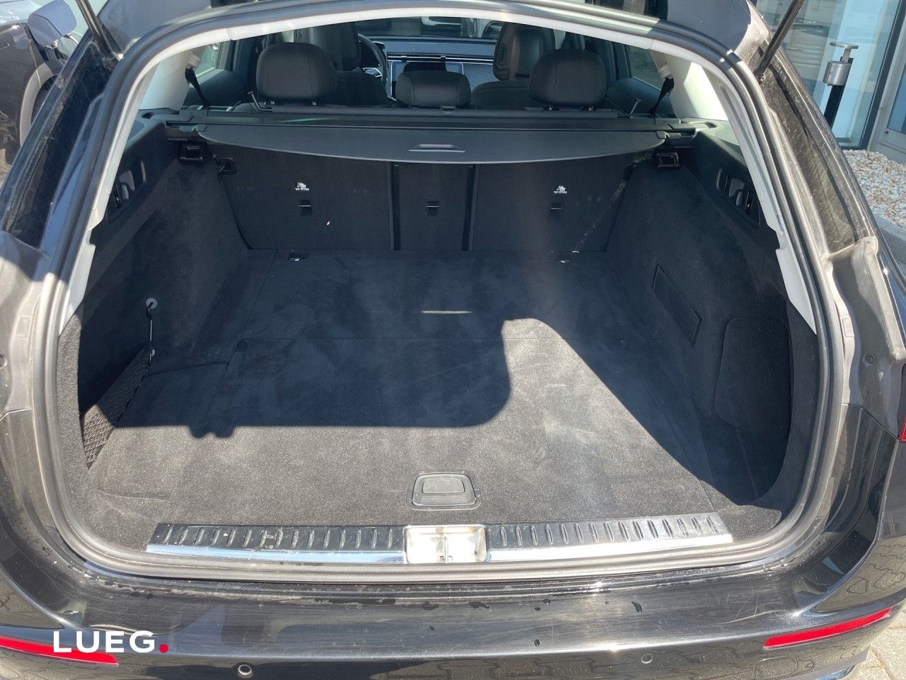 Mercedes-Benz E-Klasse – Bild 15