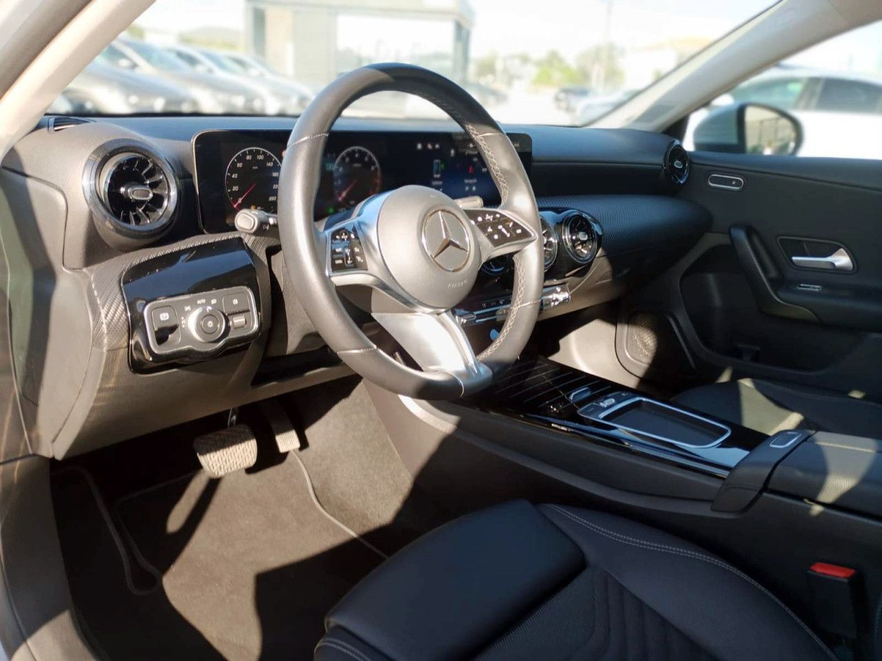 Imagem do ve&iacute;culo 1 / 10