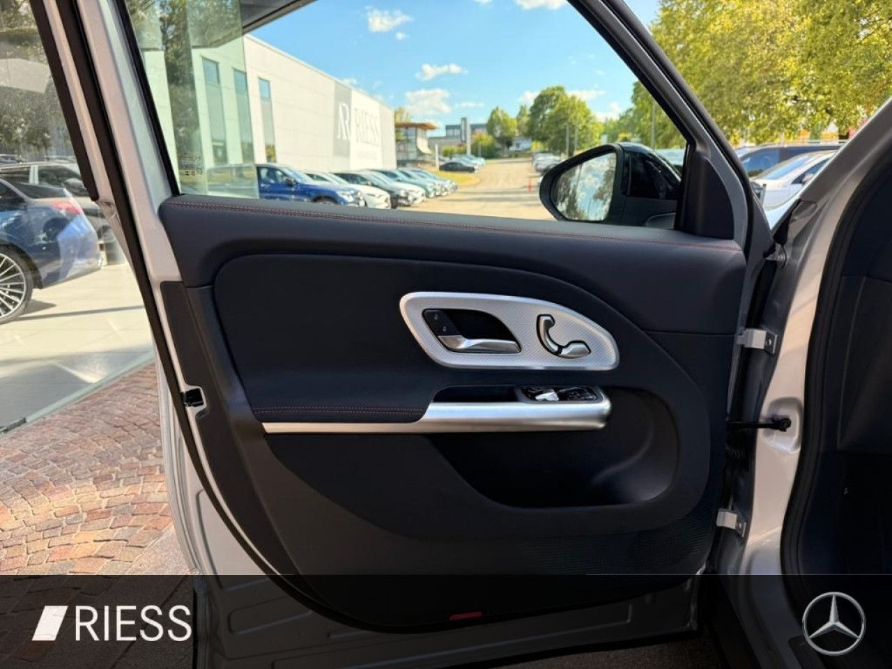 Mercedes-Benz GLB – Bild 3
