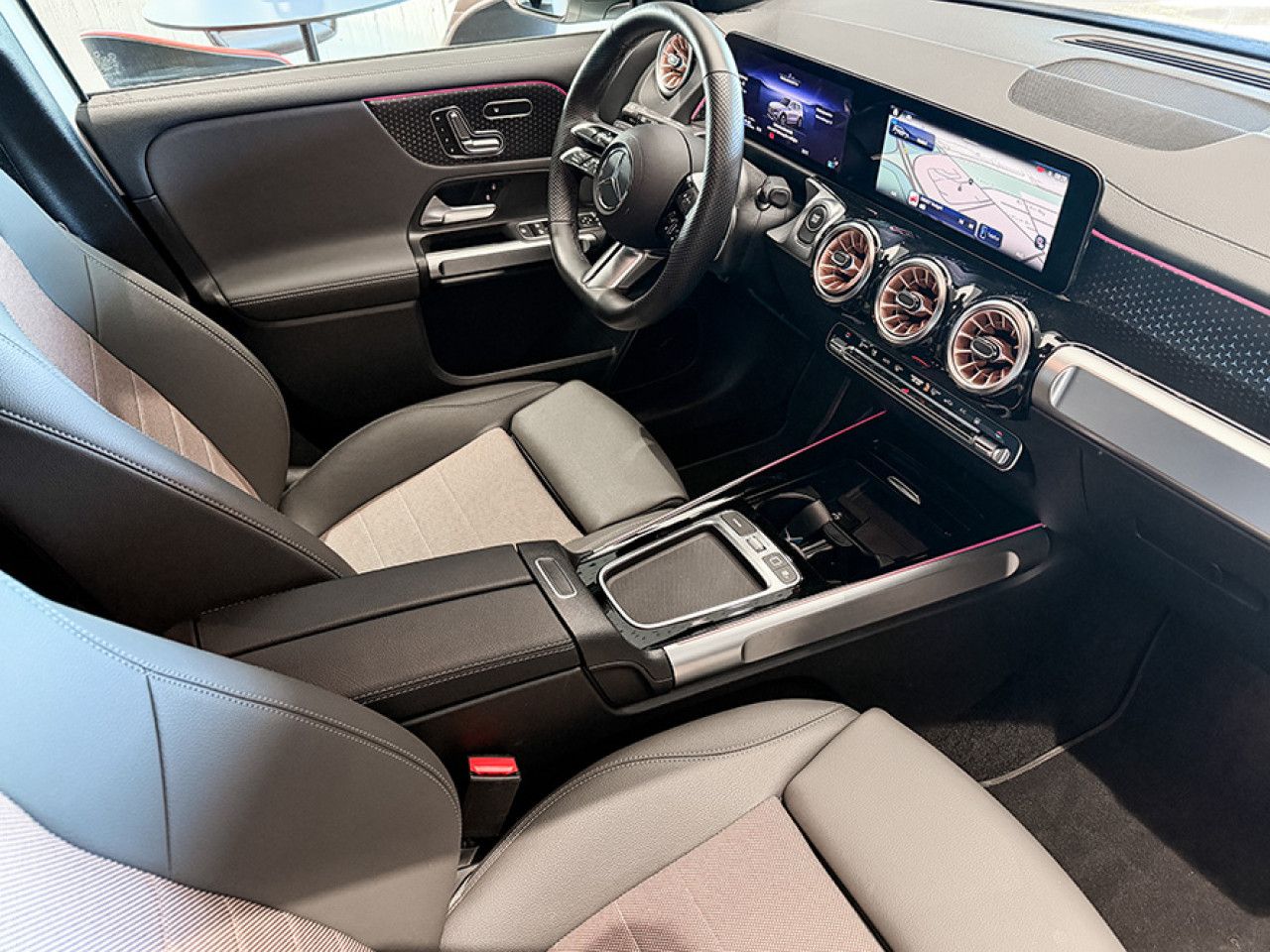 Mercedes-Benz EQB – Bild 8