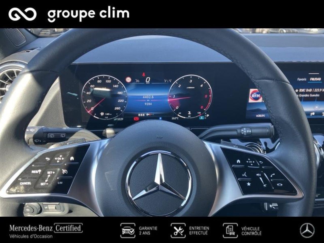 Photo du v&eacute;hicule 16 / 18