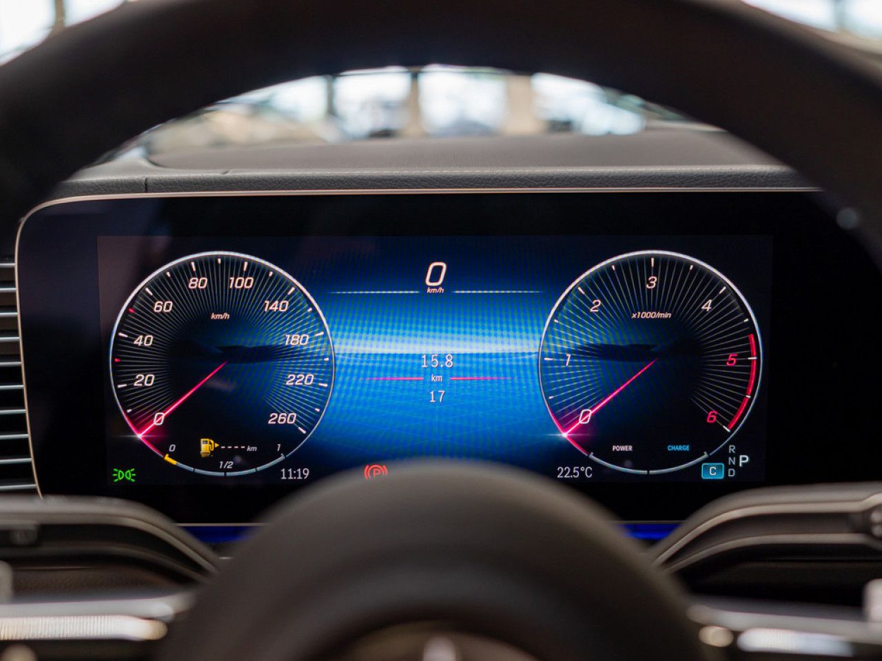Mercedes-Benz GLS – Bild 16