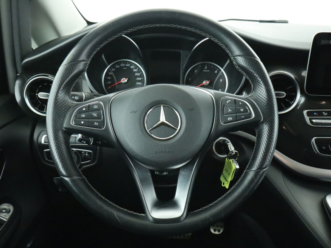 Fahrzeugbild 10 / 24