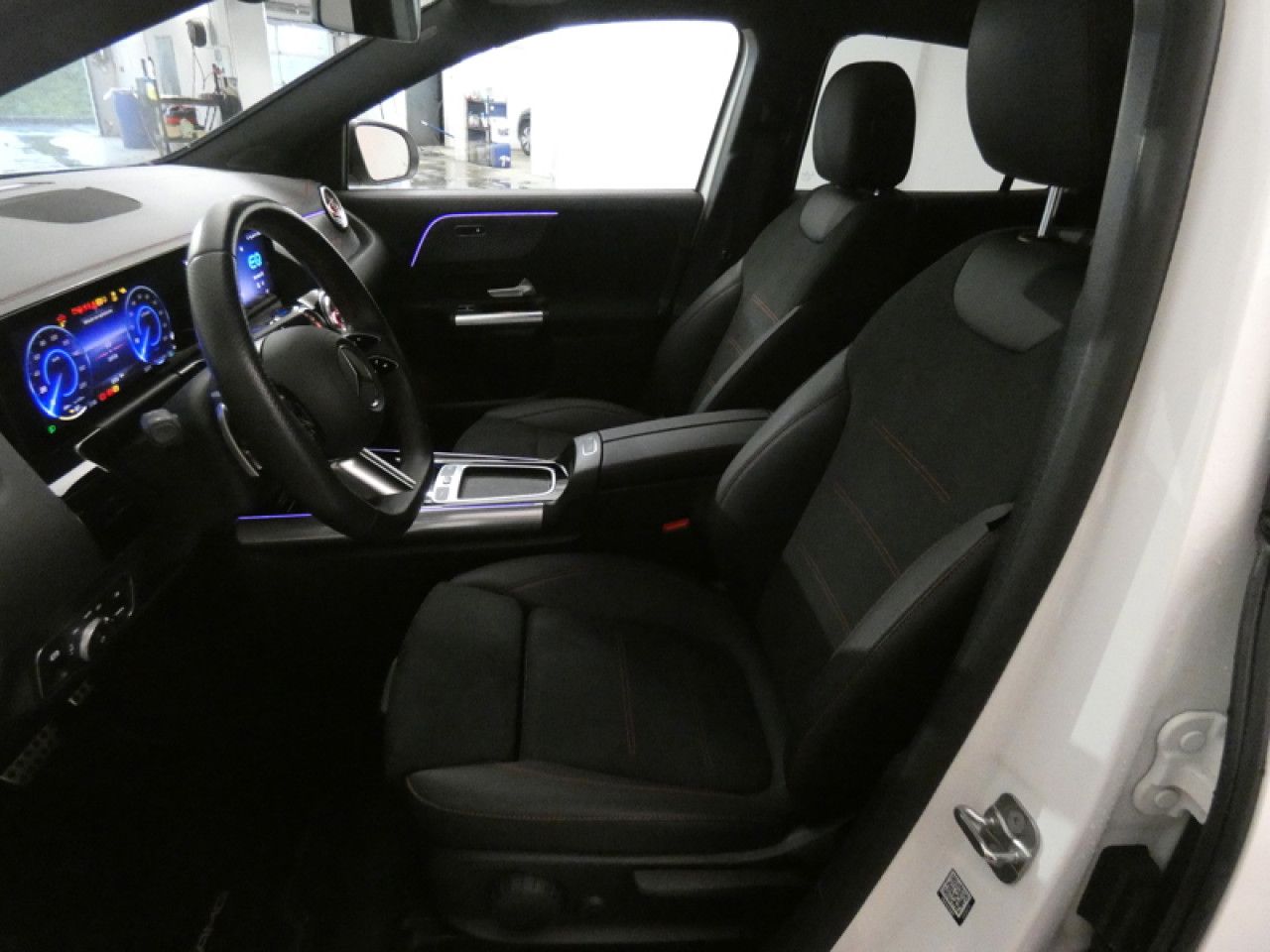 Photo du v&eacute;hicule 14 / 18