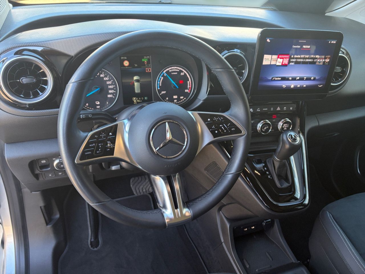 Mercedes-Benz EQT – Bild 10