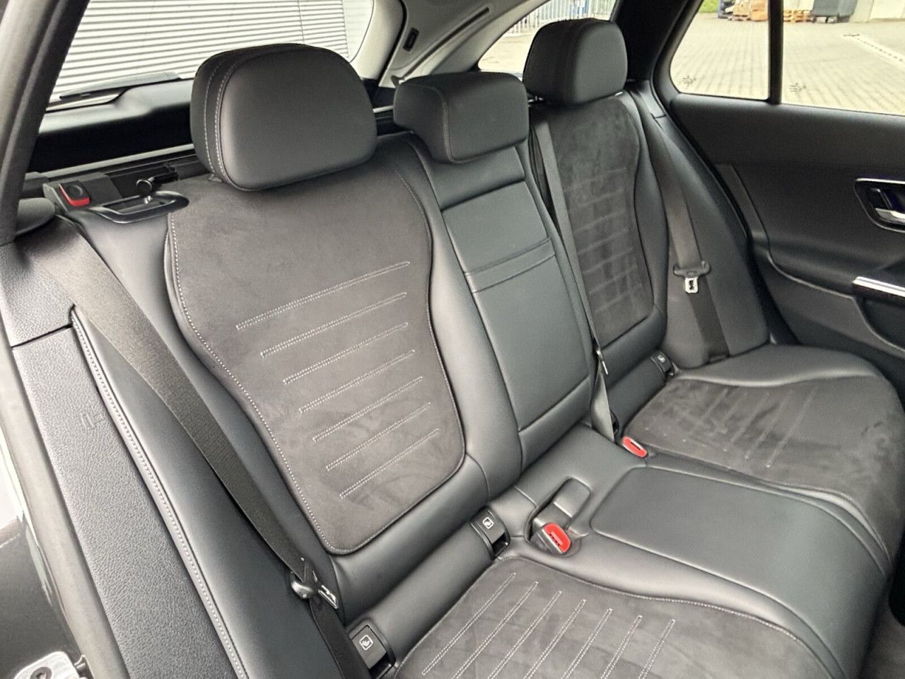 Mercedes-Benz C-Klasse – Bild 17