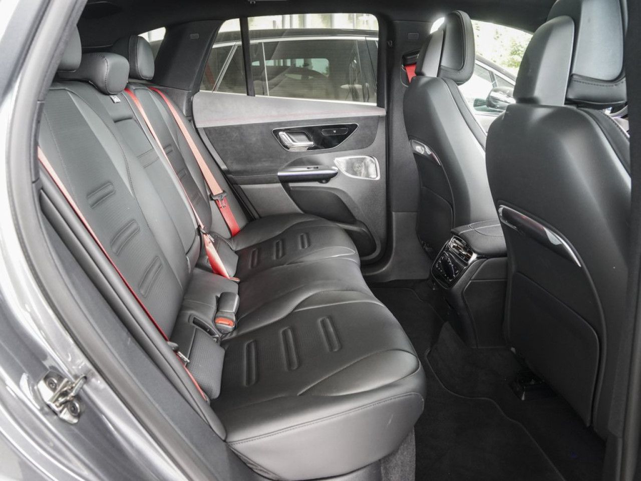 Mercedes-Benz EQE SUV – Bild 14