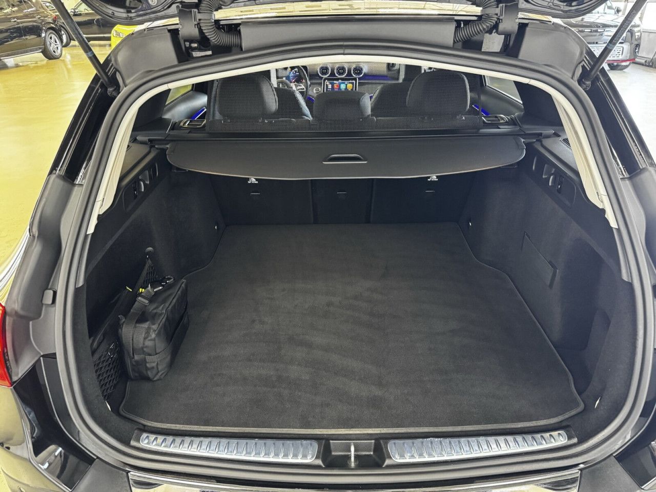 Mercedes-Benz C-Klasse – Bild 8