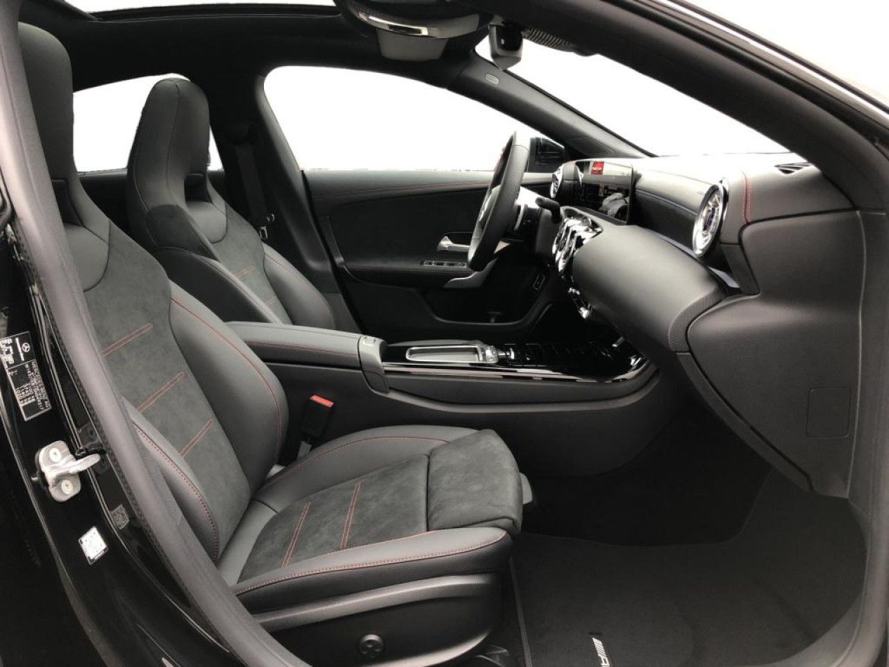 Mercedes-Benz CLA – Bild 3