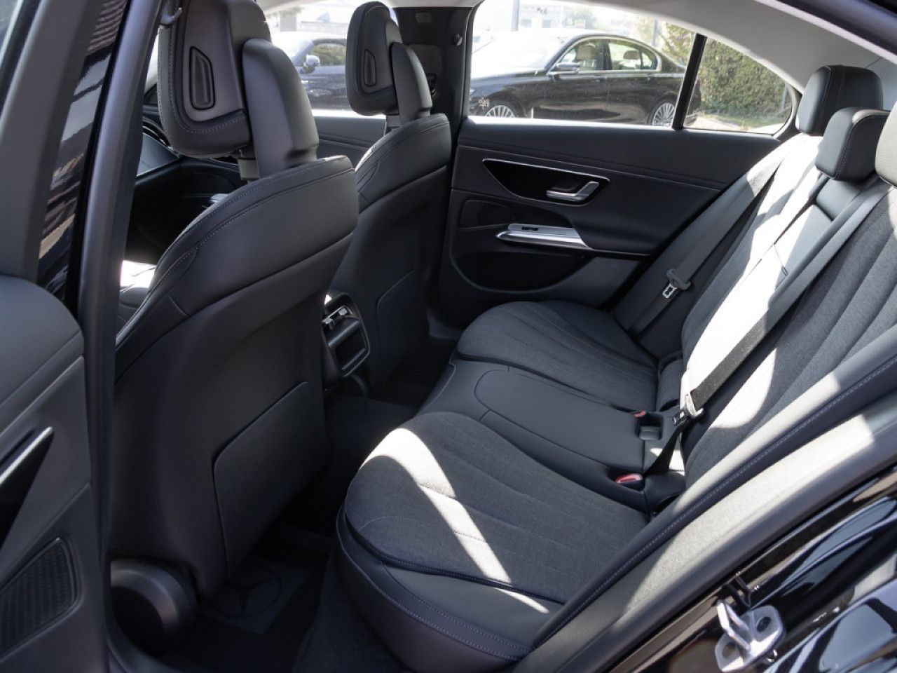 Mercedes-Benz E-Klasse – Bild 5