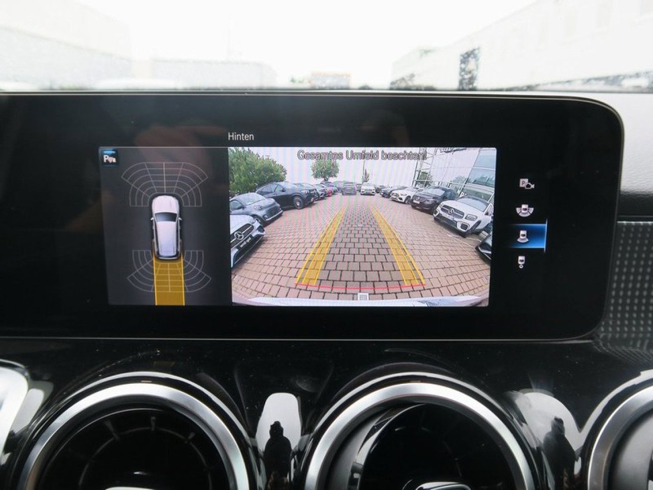 Mercedes-Benz GLB – Bild 14
