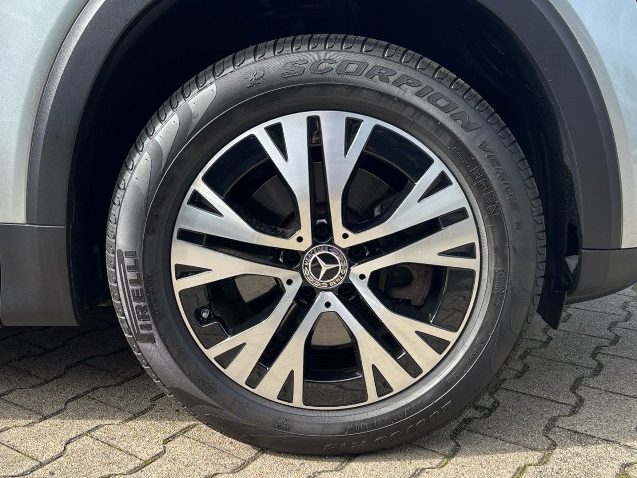 Mercedes-Benz GLB – Bild 15
