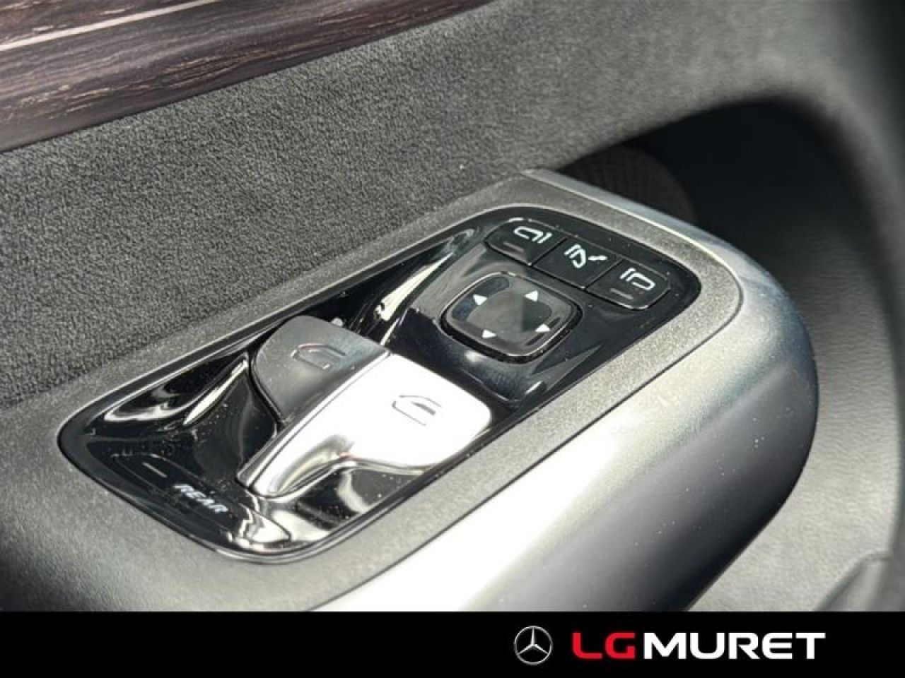 Photo du v&eacute;hicule 17 / 18