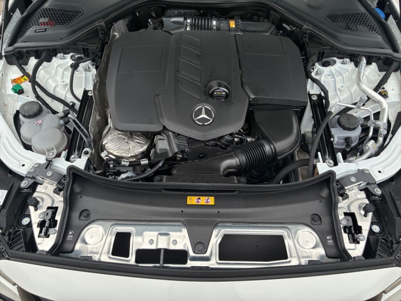 Mercedes-Benz E-Klasse – Bild 4