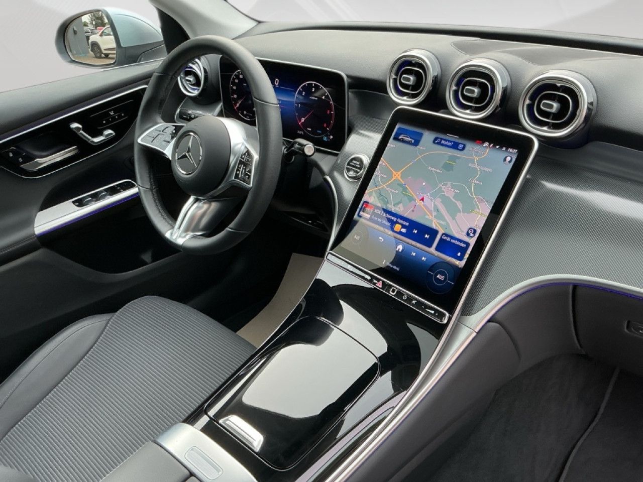 Mercedes-Benz GLC – Bild 9