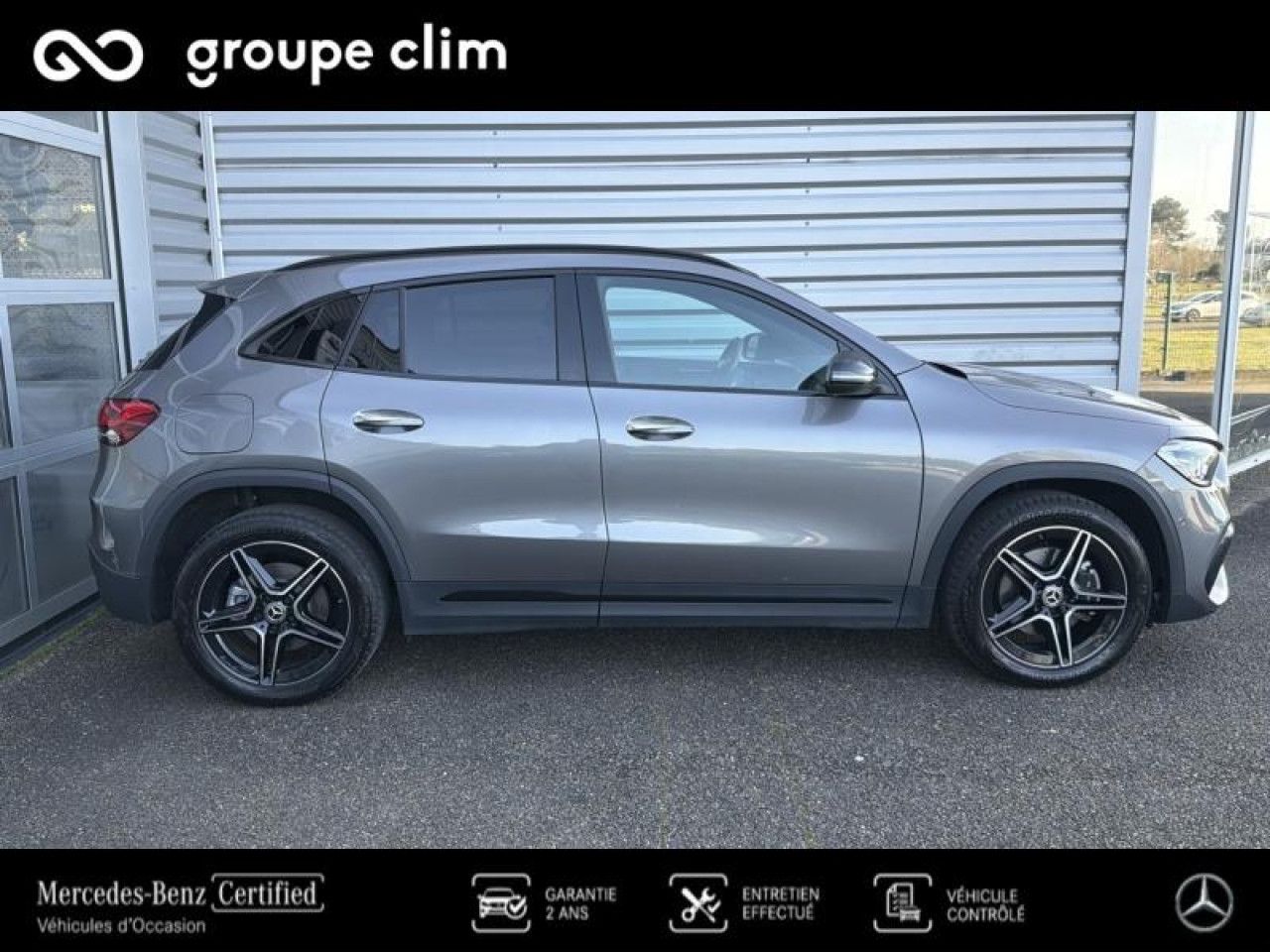 Photo du v&eacute;hicule 3 / 18