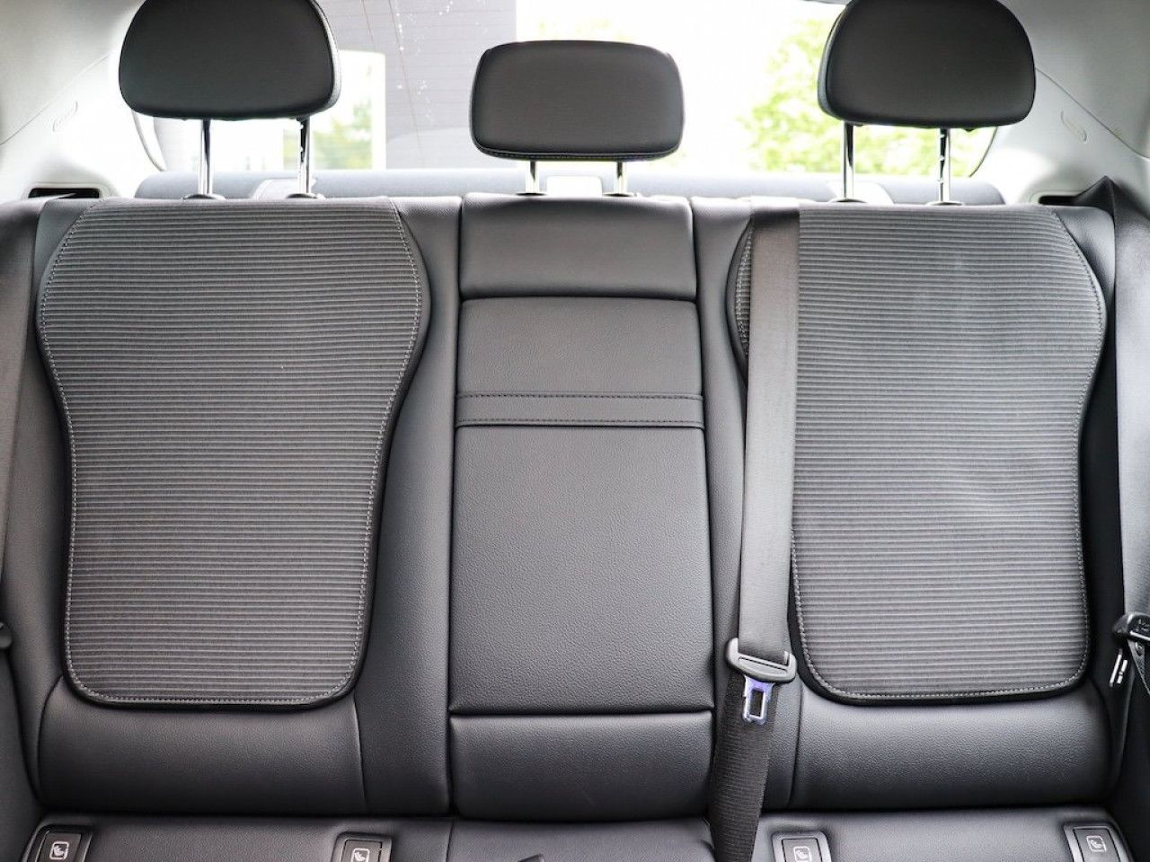 Mercedes-Benz C-Klasse – Bild 28