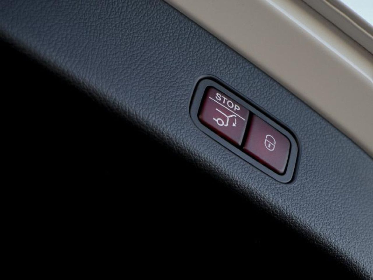 Photo du v&eacute;hicule 10 / 18