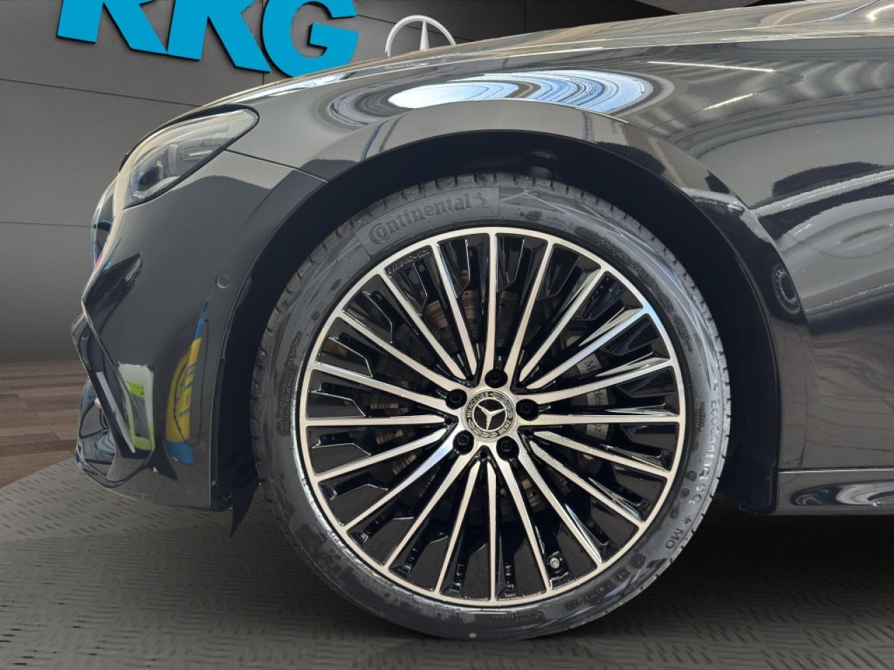 Mercedes-Benz E-Klasse – Bild 15