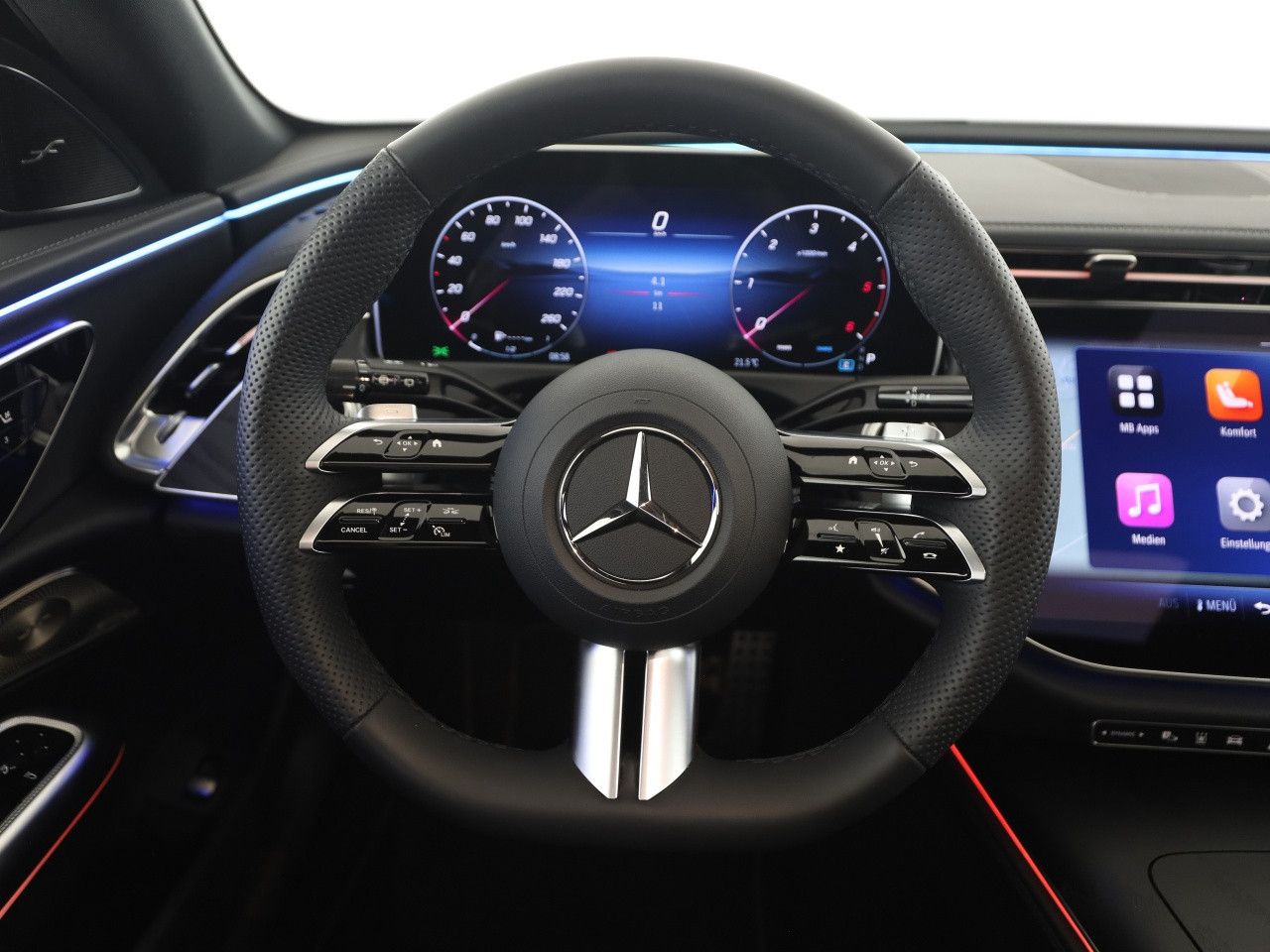 Mercedes-Benz E-Klasse – Bild 11
