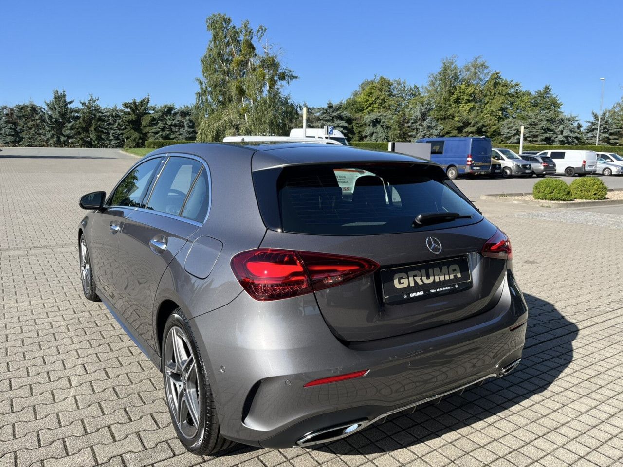 Fahrzeugbild 9 / 15