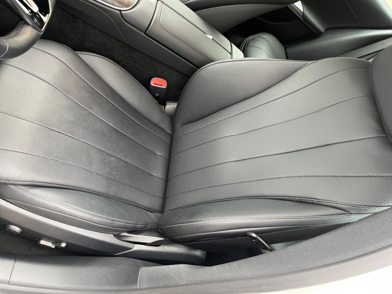 Mercedes-Benz E-Klasse – Bild 22
