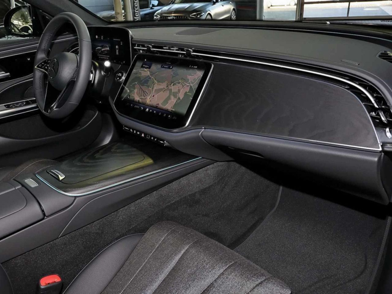 Mercedes-Benz E-Klasse – Bild 7