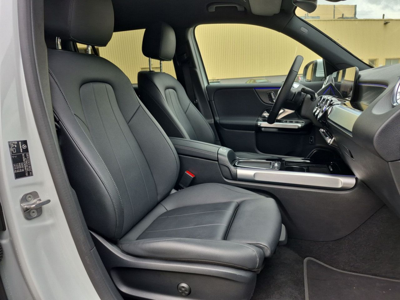 Zdjęcie pojazdu 15 / 25