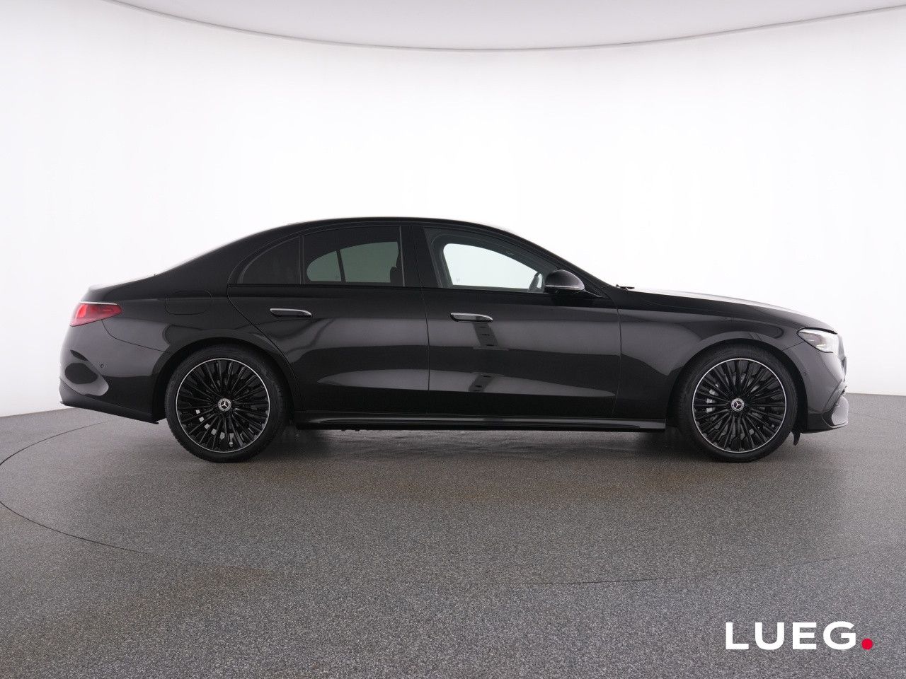 Mercedes-Benz E-Klasse – Bild 11