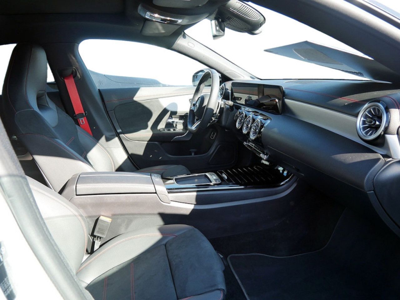 Mercedes-Benz CLA – Bild 5