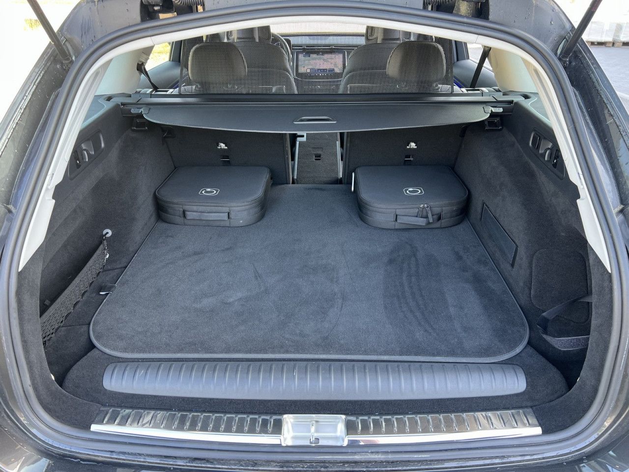 Mercedes-Benz E-Klasse – Bild 9