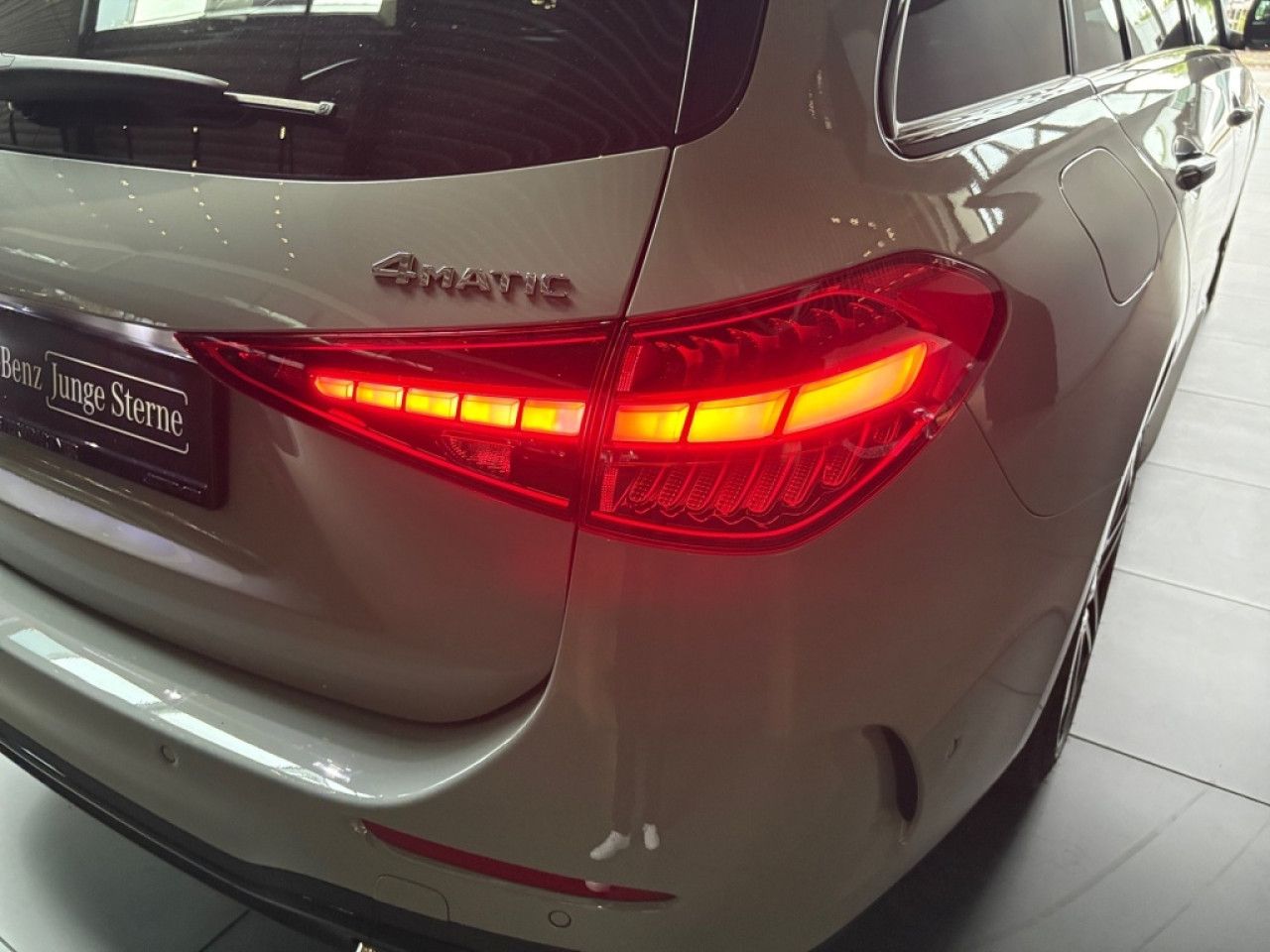Mercedes-Benz C-Klasse – Bild 11
