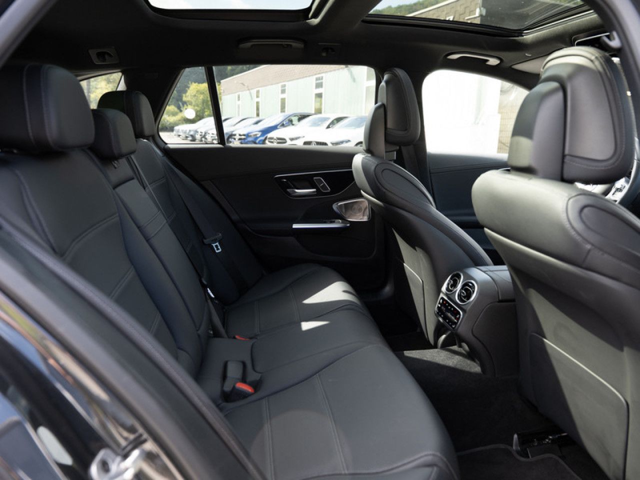 Mercedes-Benz C-Klasse – Bild 4