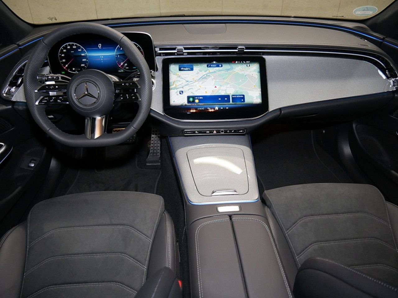 Mercedes-Benz E-Klasse – Bild 8