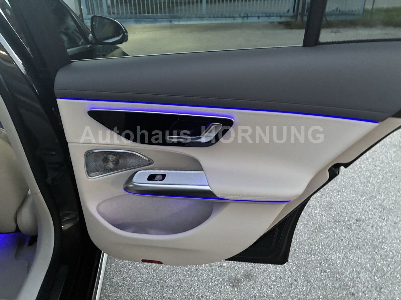 Mercedes-Benz E-Klasse – Bild 18