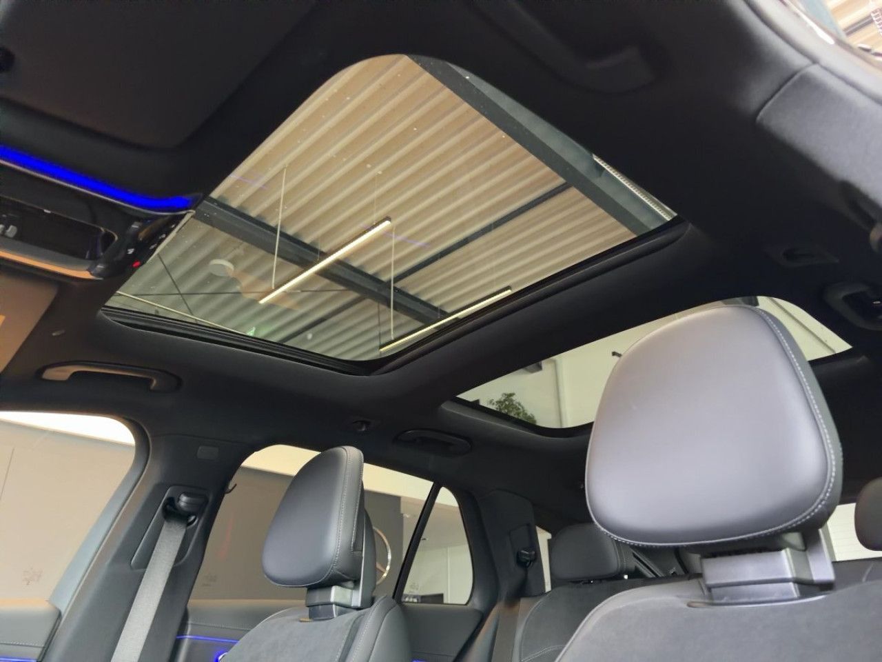 Mercedes-Benz E-Klasse – Bild 13