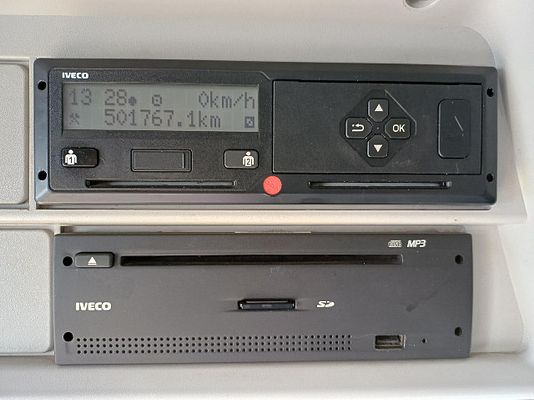 Vehicle image 10 / 13
