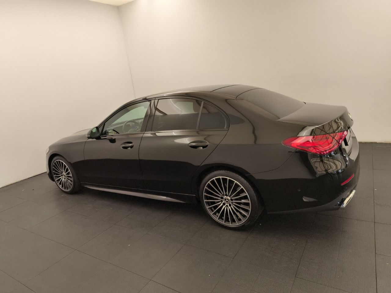 Mercedes-Benz C-Klasse – Bild 8