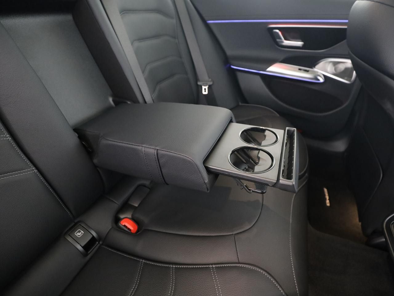 Mercedes-Benz E-Klasse – Bild 20