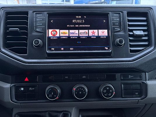 Vehicle image 10 / 13