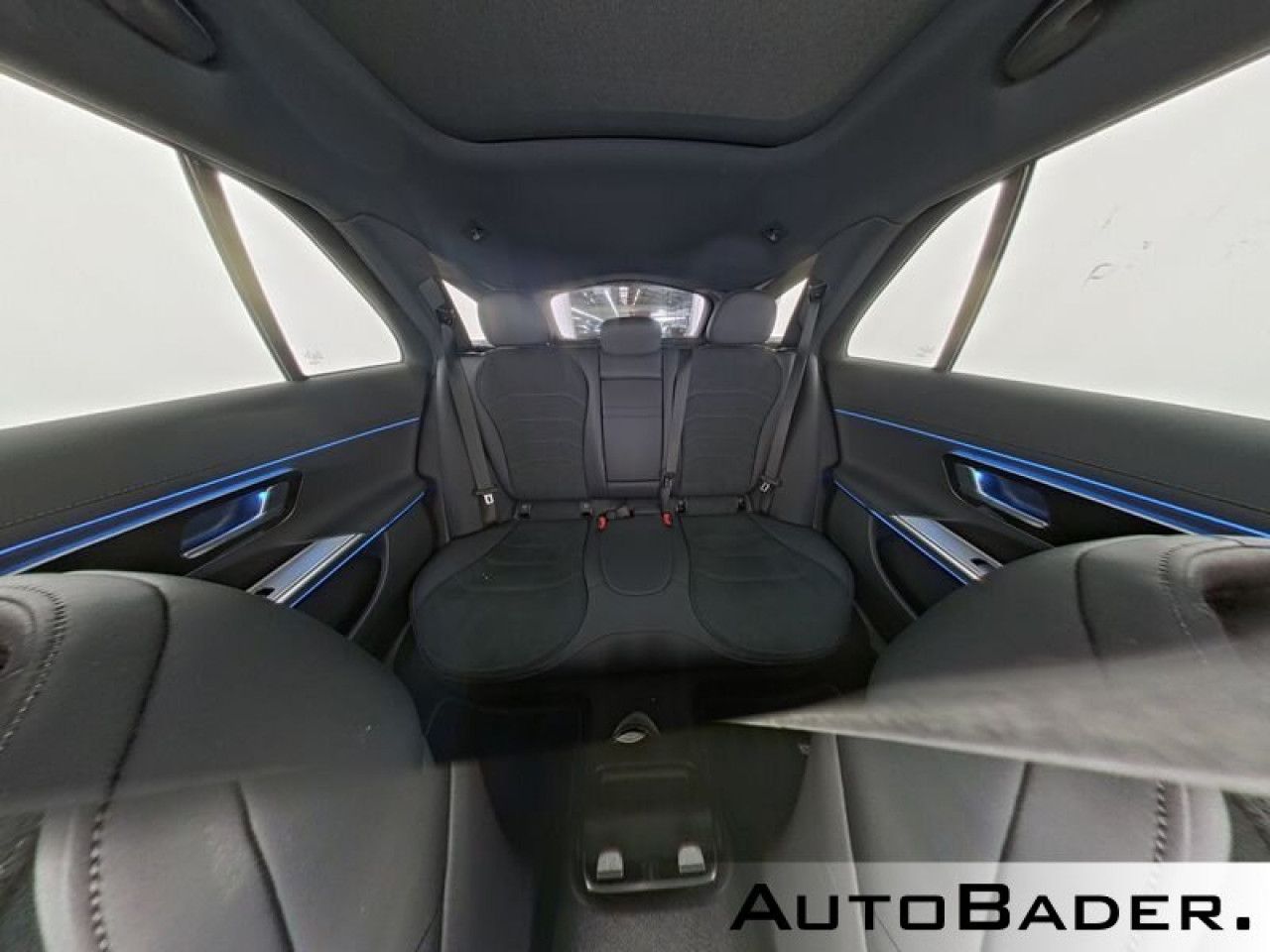 Mercedes-Benz E-Klasse – Bild 8