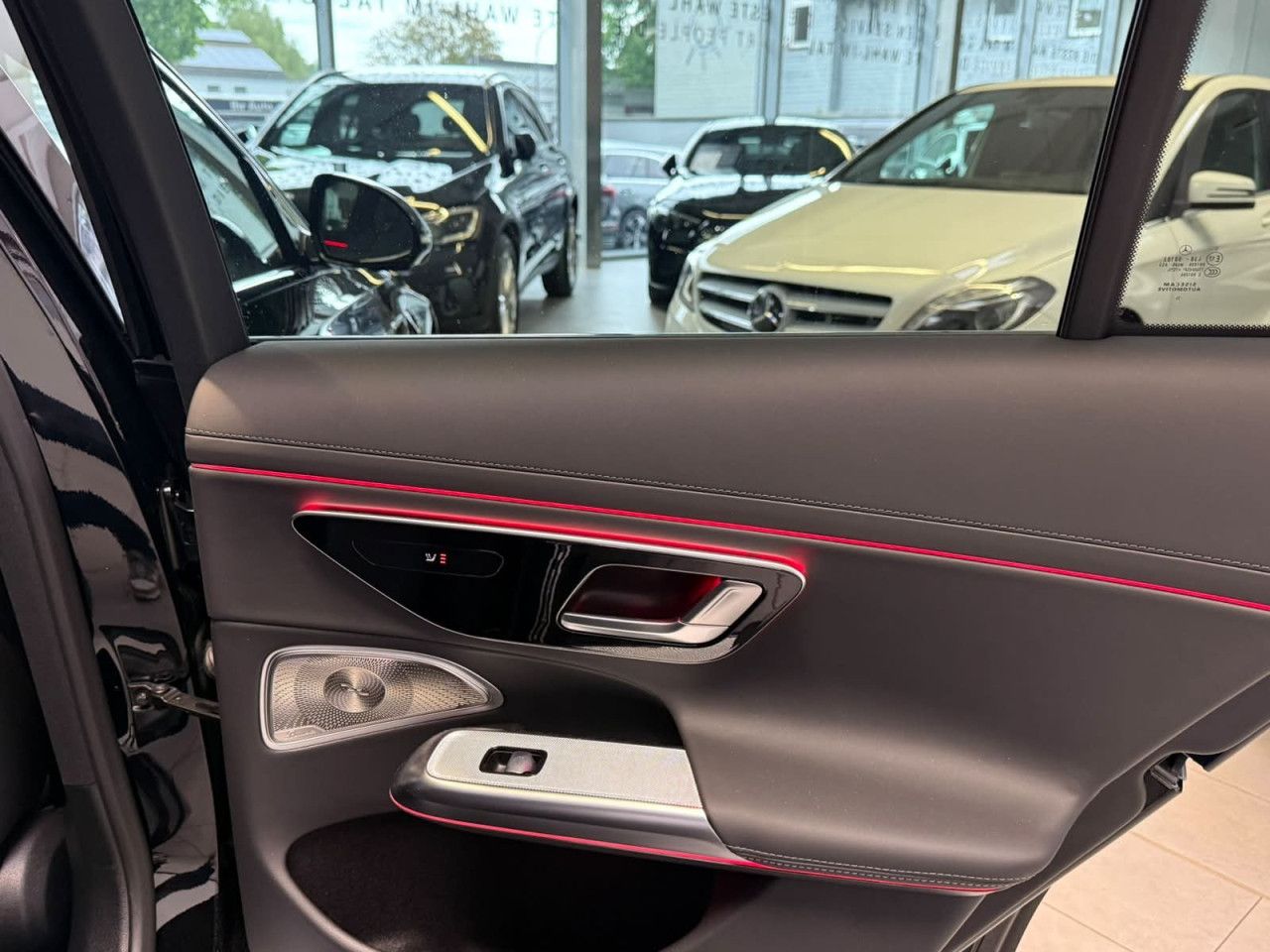 Mercedes-Benz E-Klasse – Bild 24