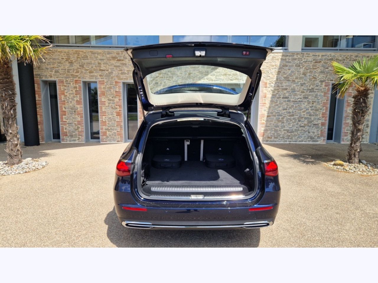 Photo du v&eacute;hicule 8 / 18