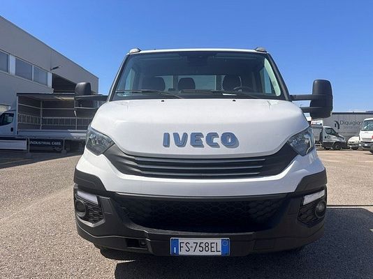Immagine del veicolo 2 / 18